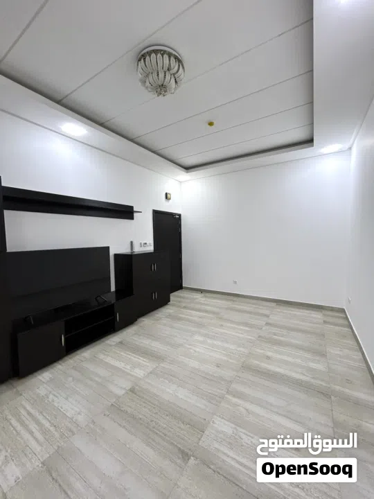 شقة للبيع في منطقة ابو قوة على خط السعودية