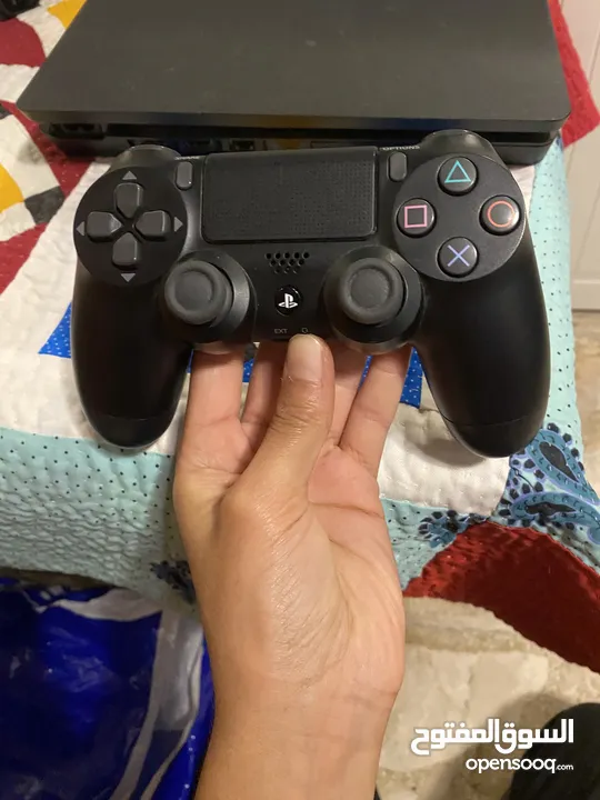 Ps4 slim used ( including charger , controller and power cord