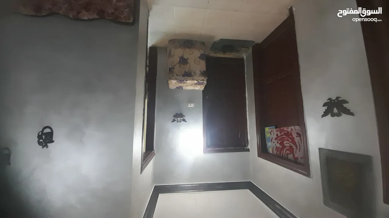 شقة طابق ثالث للبيع