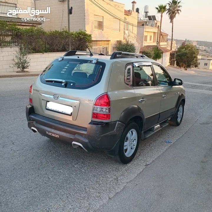 جيب هونداي توسان 2007 ديزل 20 صباب أوتوماتيك مع فتحة سقف