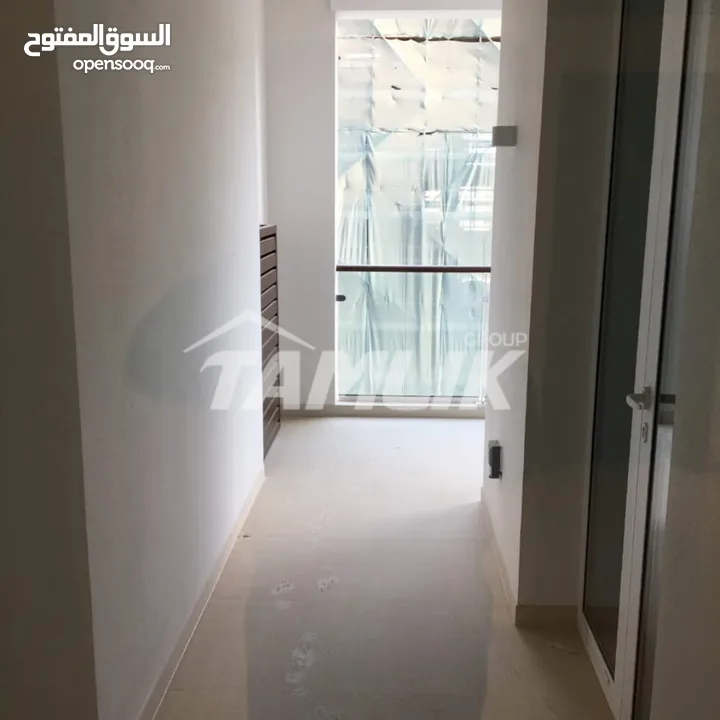 Luxurious Apartment for Rent or Sale in Al Mouj  REF 120TA