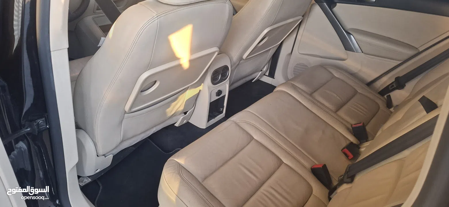 جيب تيجوان موديل 2010-اتومتيك-ماتور 2000تربوا -بنزين فل فل اضافات مع فتحة سقف بنوراما-فحص شركة ونخب