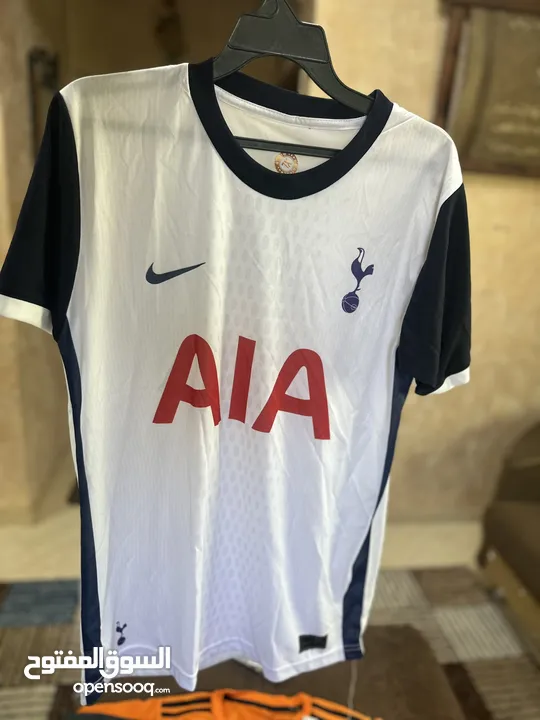 ملابس رياضة