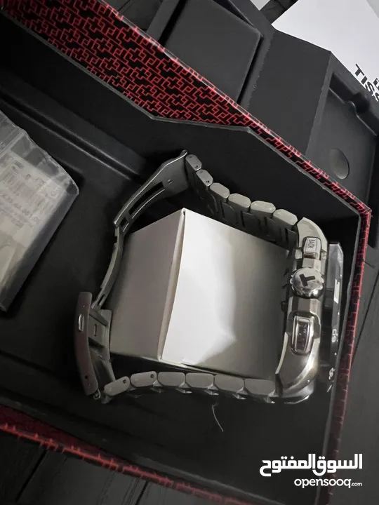 ساعة Tissot T-Touch Connect Solar تيتانيوم بحال الجديد
