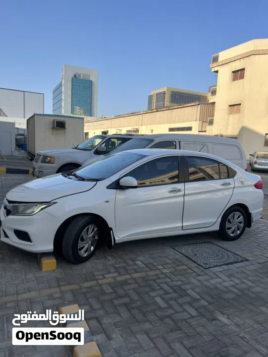 Honda city 2019 for sale good condition  للبيع سياره هوندا موديل 2019 حاله جيده