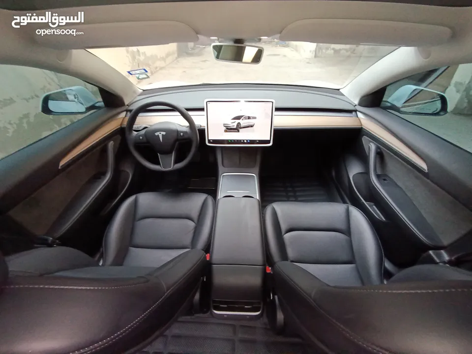 TESLA MODEL 3 ONLY 8000KM