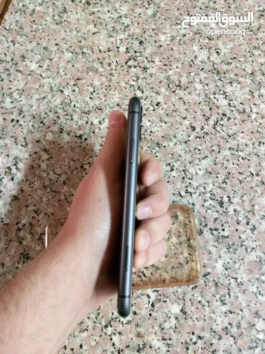 آيفون 11 64 جيجا