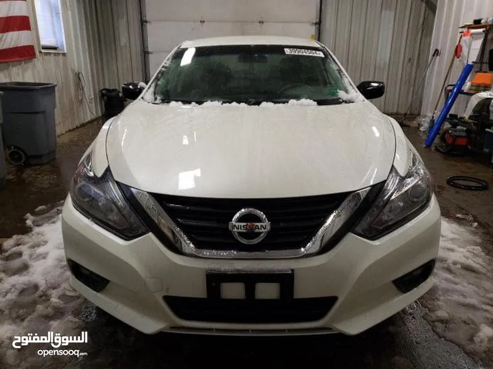 Altima SR 2017 مواصفات بلاك ادشن