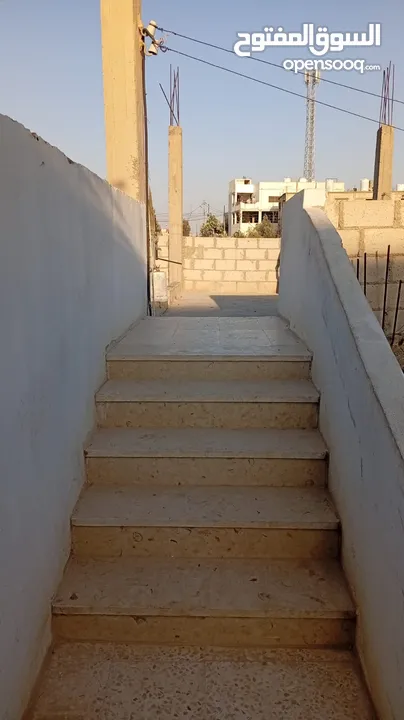 بيت مستقل طابقين