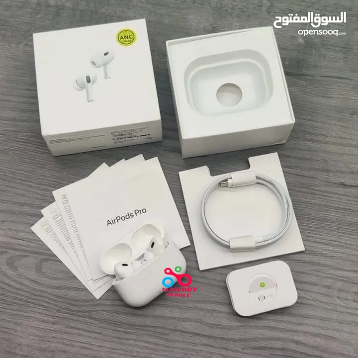 سماعات وساعات تشكيلة كبيرة موجود للبيع جمله ومفرق وبأسعار طاحنه  ملاحظة (كل منتج له سعره الخاص )