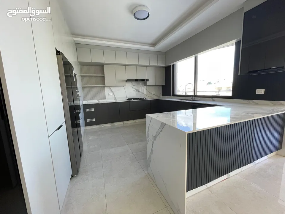 شقة غير مفروشة للإيجار في دير غبار  ( Property 39216 ) سنوي فقط