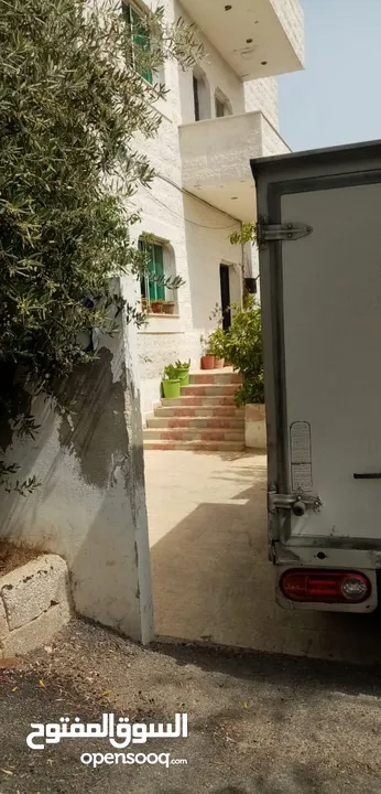 بيت طابق ارضي مستقل للبيع في مدينه السلط  البحيره