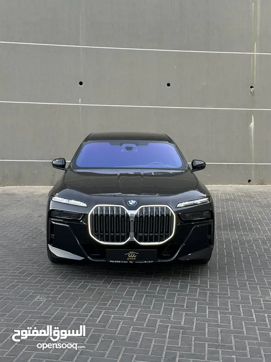 bmw 735 2023 للإيجار و يوجد سيارات اخرى حديثة