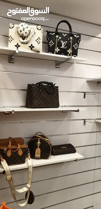 تصفية محل شنط واكسسوارات