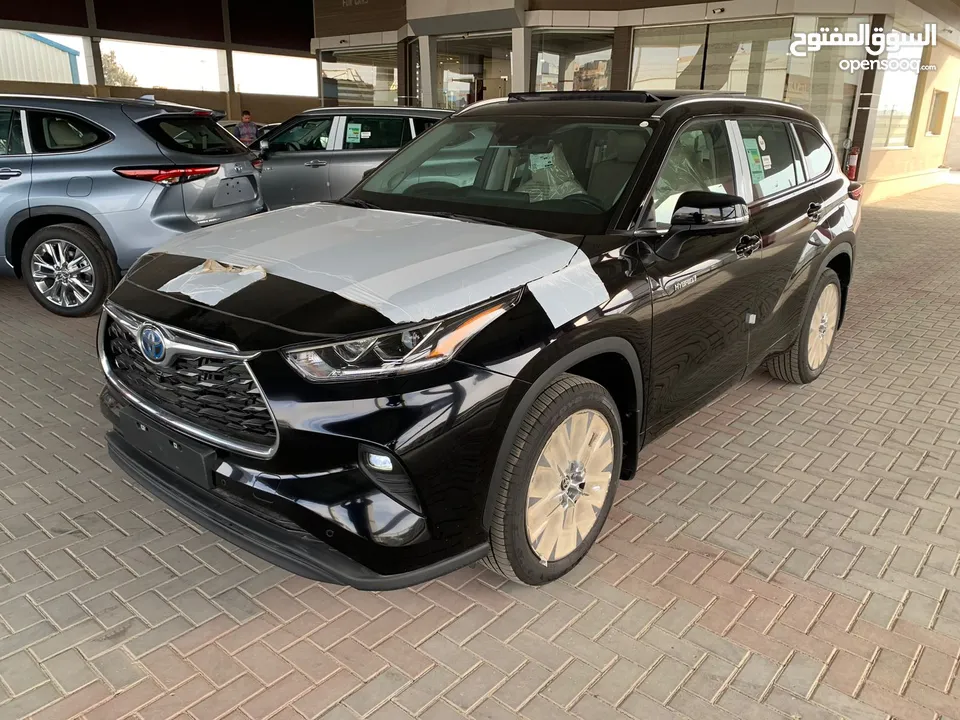 للبيع تويوتا هايلاندر 2024 اعلى صنف ليمتد اسود عداد زيرو بسعر 49950 دينار