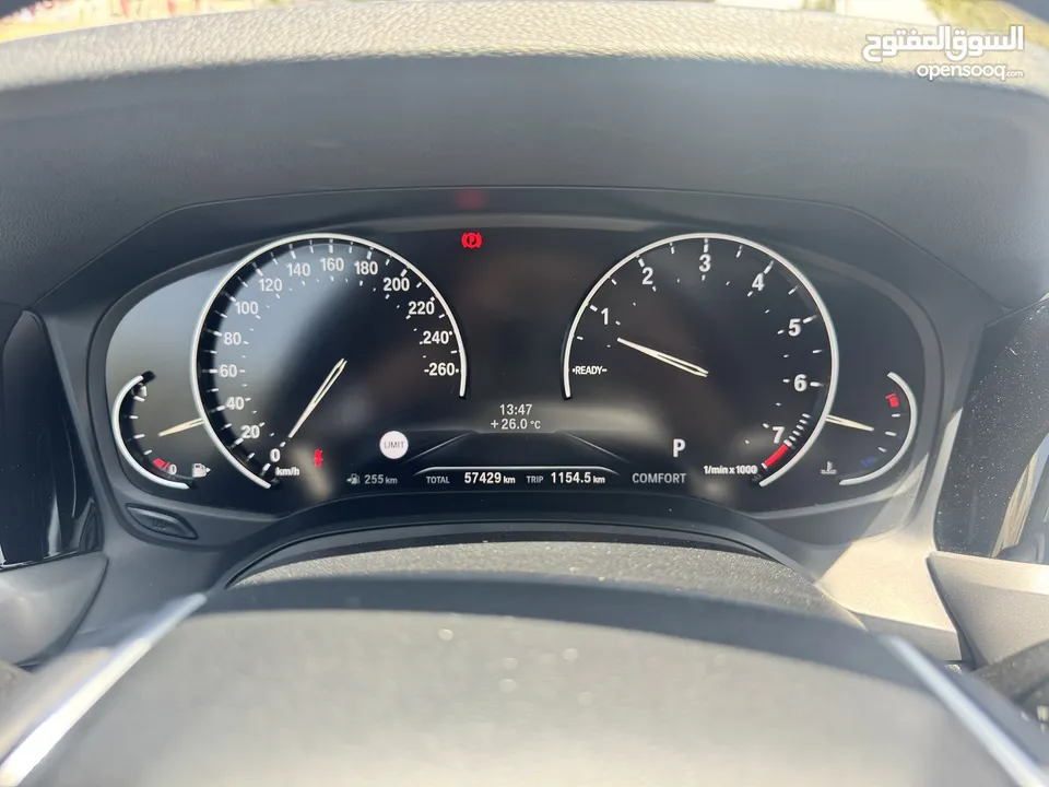 BMW 320i للبيع