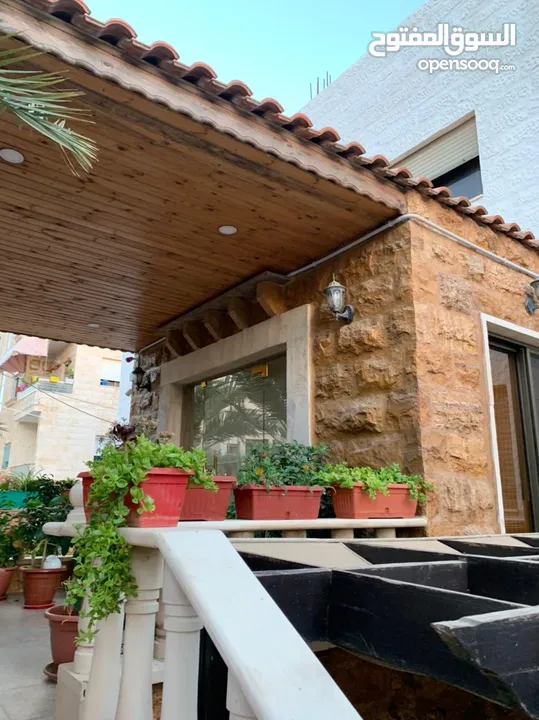 بيت في مرج الحمام بسعر مغري عباره عن عماره خاصه 3 طوابق