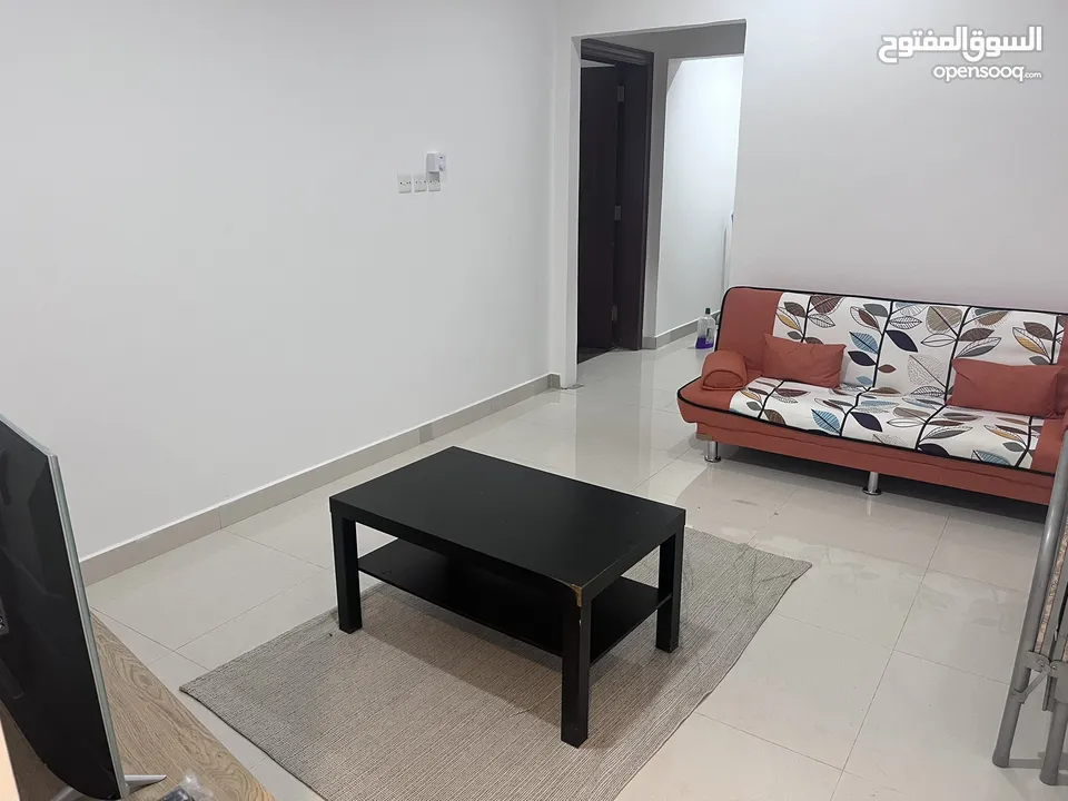 furnished flat for families near Alkhoudh park and included bil شقة مفروشه للعائلات قرب منتزه الخوض