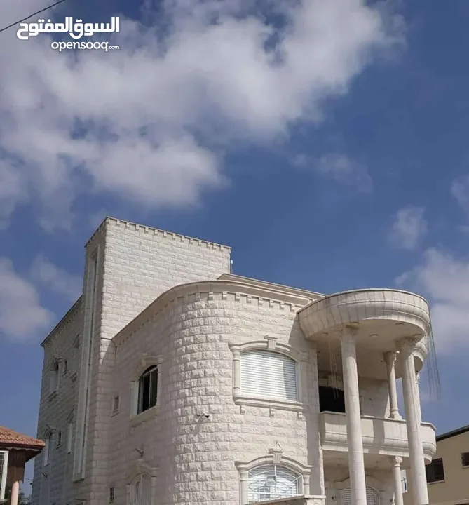 دفعتك وشكاتك والباقي علينا ادلل بس أسعار منافسة وعروض مميزة والتوصيل متاح لجميع أنحاء الضفة