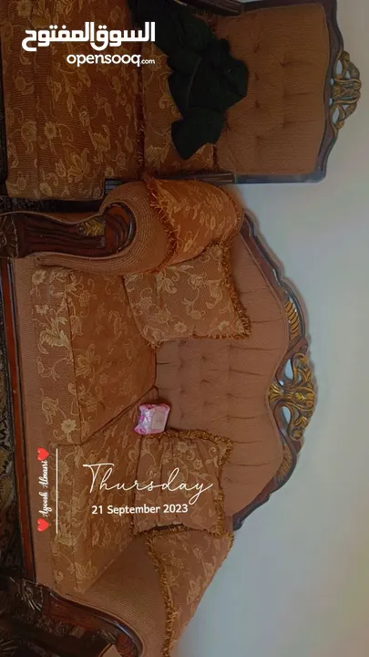 طقم كنب شبه جديد