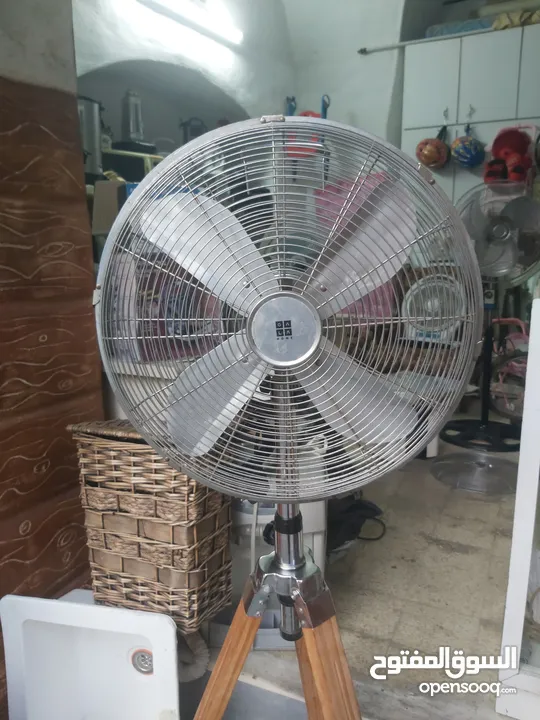 مروحه عامود حجم وسط مستعمله