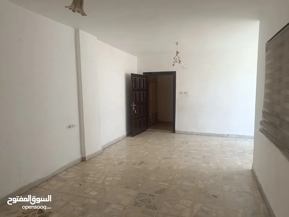 شقة للبيع جبل الحسين