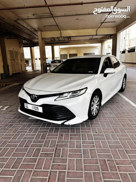 Toyota Camry S 2.5 L 2019