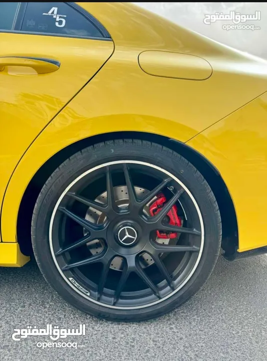 سارة مرسيدس cla45 AmG