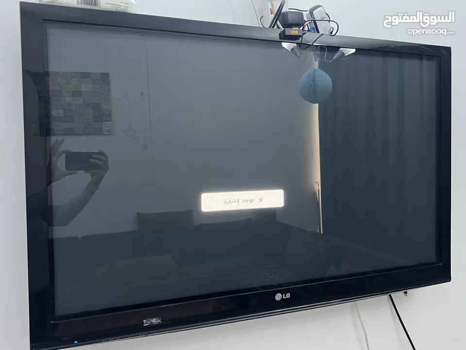 شاشة LG مستعمله بحالة جيدة جدا 55 او 60 inch