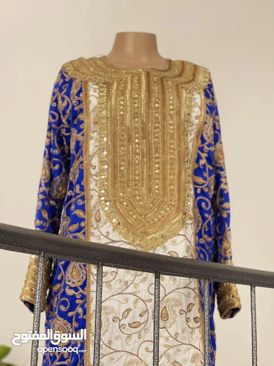 ملابس  عمانيه للمناسبات