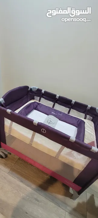 سرير للأطفال من عمر يوم حتى 4 سنوات