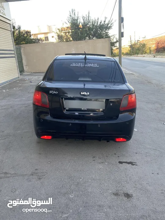 كيا برايد فتحة سقف بنزين 1600اوتماتيك
