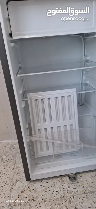 ثلاجة بحالة الوكالة