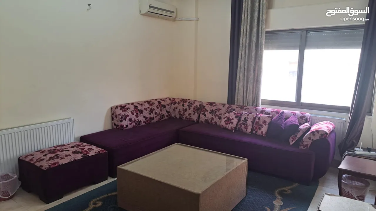 شقة مؤثثة للبيع مقابل سيفوي شميساني