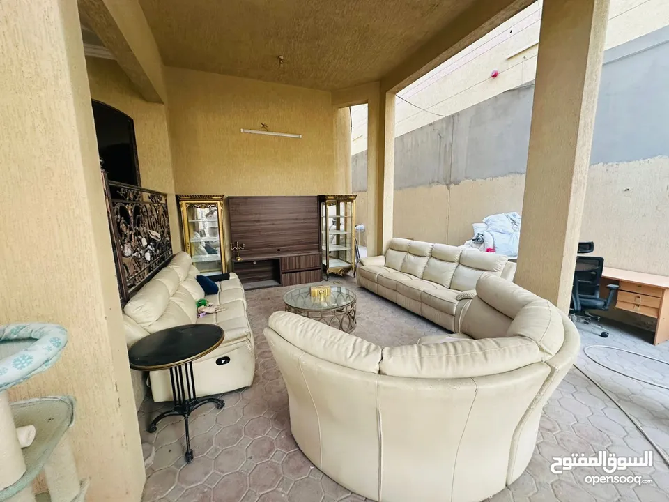 بدون عموله افخم سكن مشترك بنات وشباب في عجمان المويهات و الروضة شامل جميع الخدمات فرش جديد اول ساكن