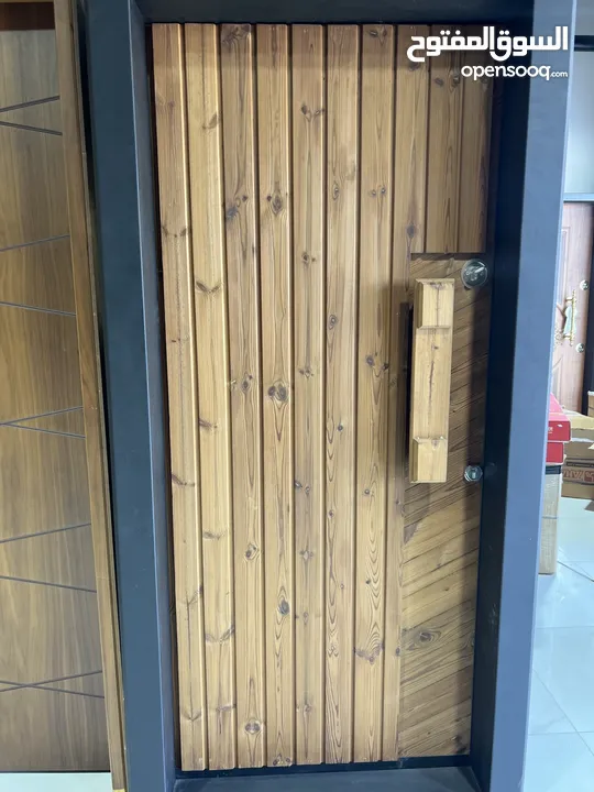 Doors showroom for sell