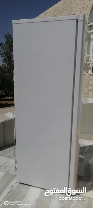 فريزر معطل للبيع