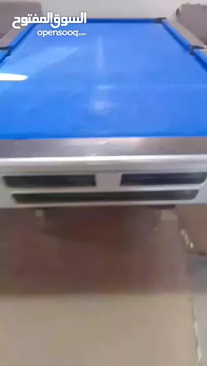 طاولة بلياردو
