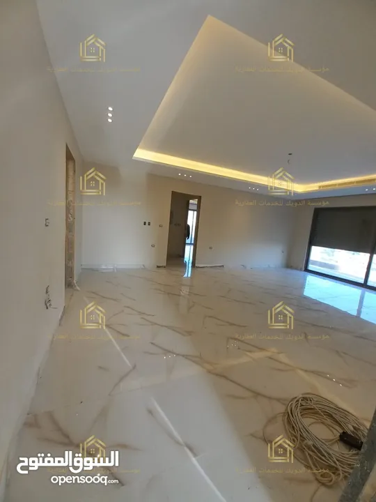 روف جديد لم يسكن مع ترسات بإطلالــــه بانوراما