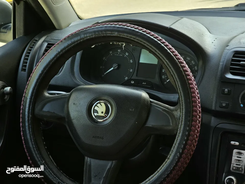 SKODA FABIA 1.4 ( 2014 ) سكودا فابيا 2014 بالرخصه