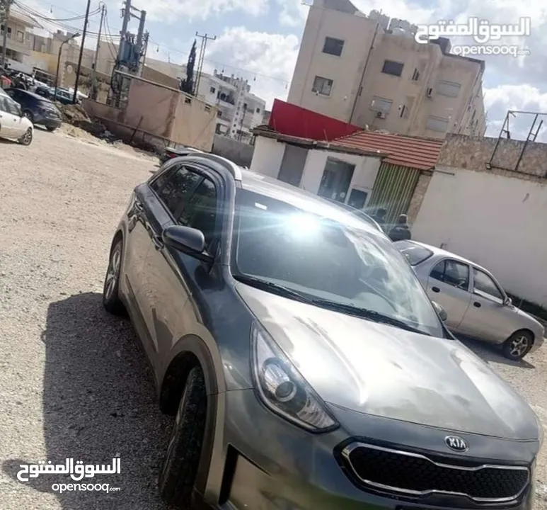 كيا نيرو نظيفة جدا للبيع استعمال شخصي سبب البيع السفر
