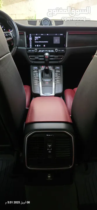 Porsche macan 2019  رمادي فاتح  وارد الوكاله مالك واحد   مواصفات خاصه ...مالك واحد  بسعر مميز