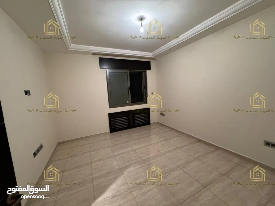 شقة فاخرة - لم تسكن - ضاحية النخيل - 3نوم ماستر - 243م - بإطلالــــه مميزة - قرب الخدمات - موقع هادئ