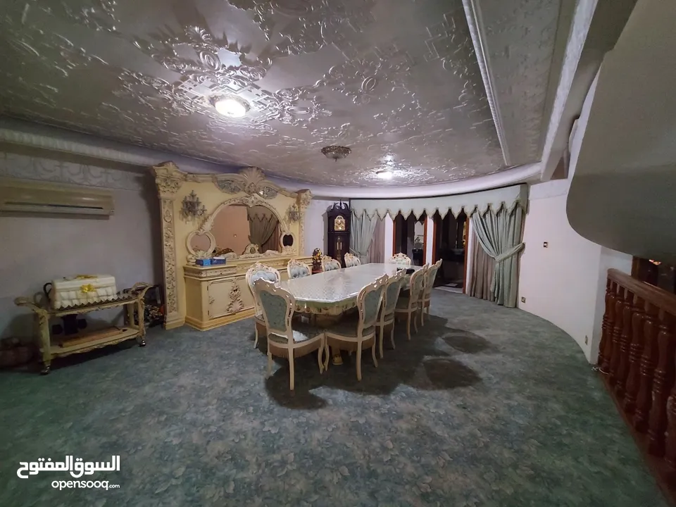 6 Bedrooms Furnished Villa for Rent in Qurum REF:820R