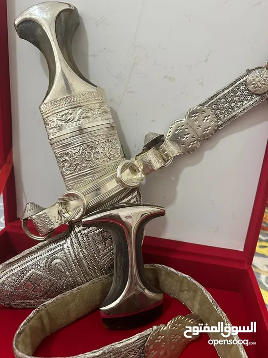 خنجر عمانية  فضه