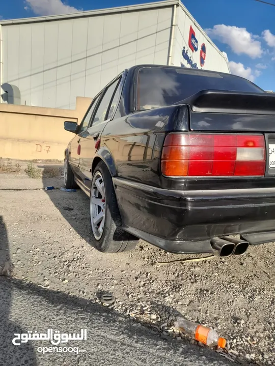 بي ام دبليو BMW E30  320  بوز نمر موديل 1986 محدثة 1990