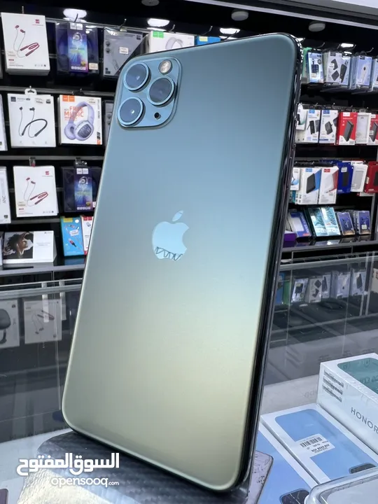 iPhone 11 Pro Max Used (256 GB)  ايفون 11 برو ماكس (256) حيجا  مستعمل بحالة ممتازة مش مفتوح او مصلح
