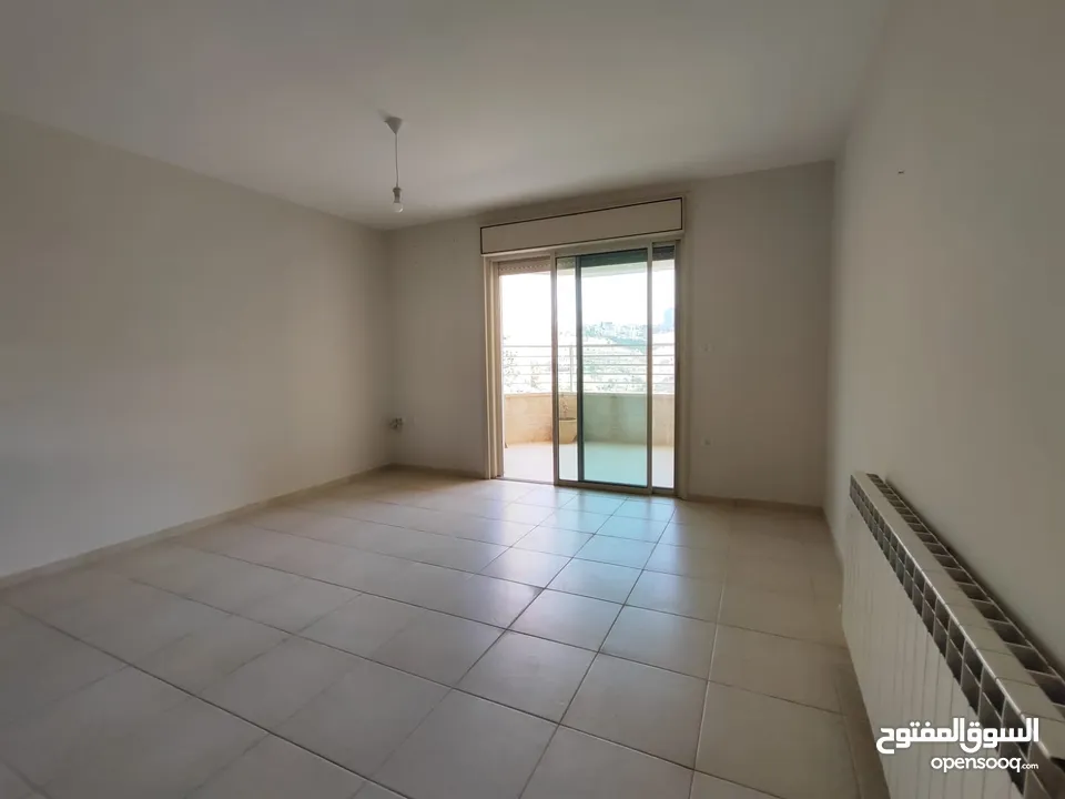 شقة غير مفروشة للإيجار – الطيرة / خلف الريف