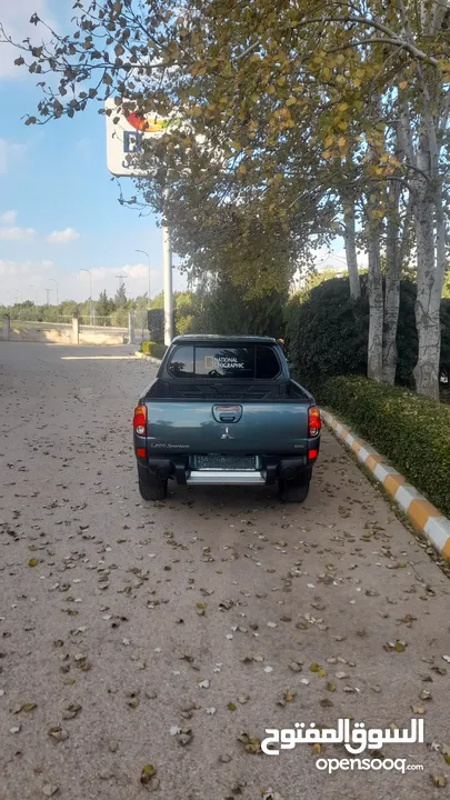 ميتسوبيشي L200 سبورتيرو بحالة الوكالة