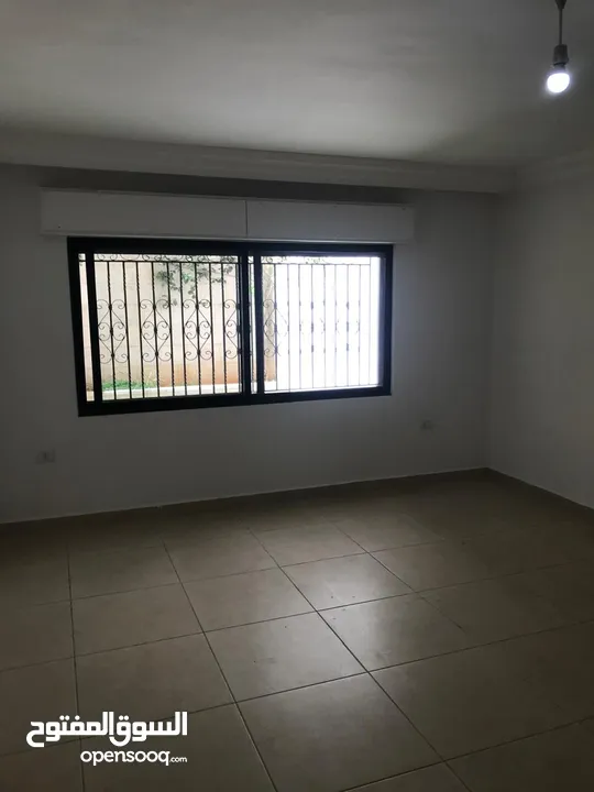 شقة ارضيه 4 غرف نوم للايجار في دير غبار - 14573